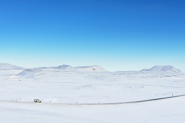 jeepinsneeuw-IJSLAND 